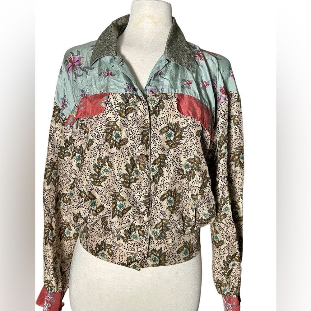 Vintage silk bomber jacket Loral Patchwork Oversized Cottagecore Boho 4 S Carole